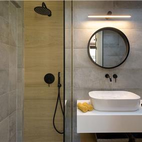 4 bedroom villa with pool, Chalikounas, sleeps 8